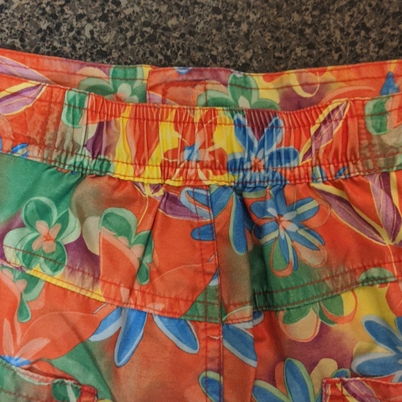 Body Glove Floral Surf Board Water Swim Trunks - Picture 8 of 8